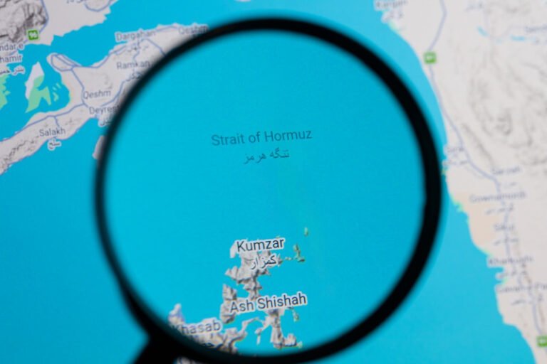 cum-poate-fi-protejata-stramtoarea-ormuz:-iranul-„se-gandeste-la-asta-si-se-pregateste-de-zeci-de-ani”