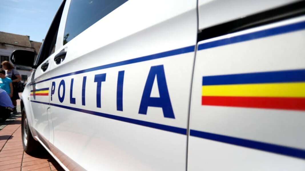 trei-masini,-o-motocicleta-si-un-troleibuz,-implicate-intr-un-accident-pe-calea-grivitei-din-capitala