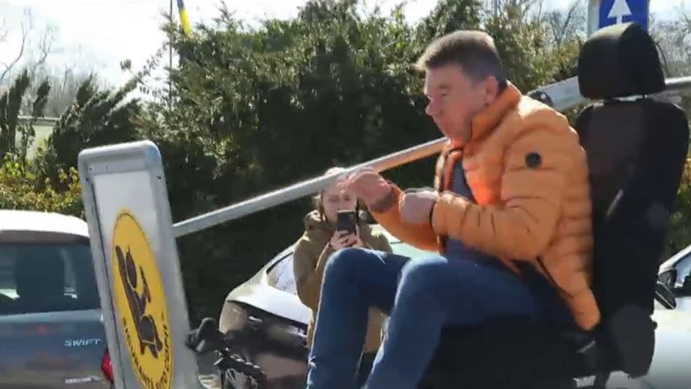 soferi-prinsi-fara-centura-la-volan,-pusi-de-politisti-sa-testeze-simulatorul-de-impact:-„groaznic!-imi-rupeam-dintii” soferi-prinsi-fara-centura-la-volan,-pusi-de-politisti-sa-testeze-simulatorul-de-impact:-„groaznic!-imi-rupeam-dintii”