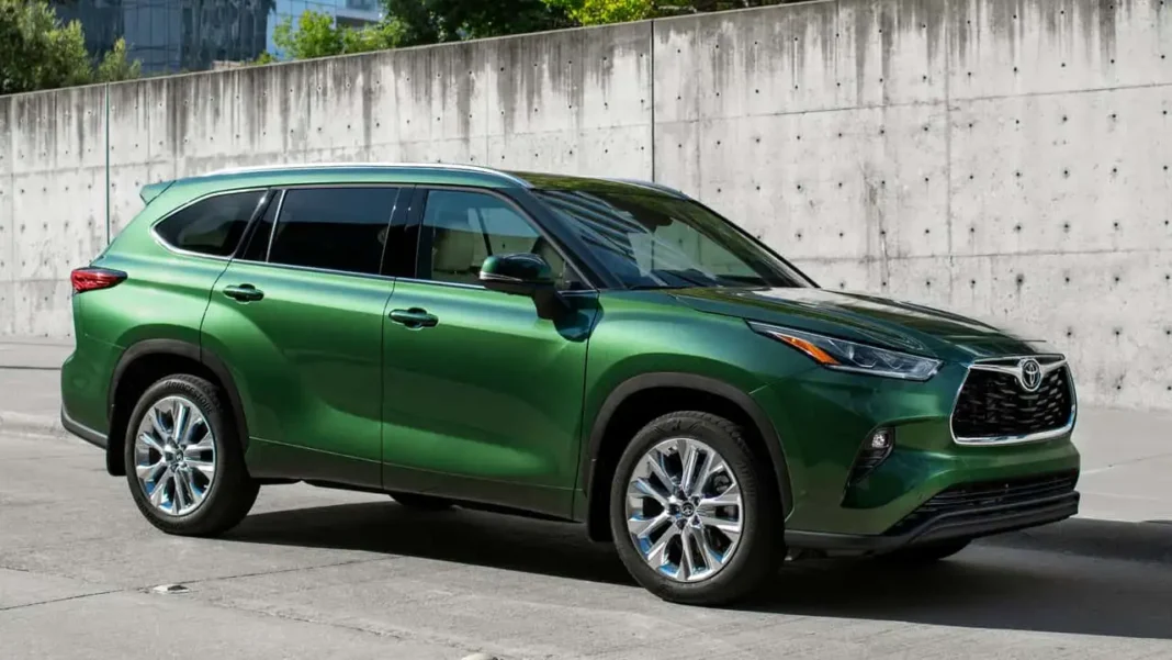 alerta-toyota:-recall-masiv-pentru-peste-550.000-de-suv-uri-din-cauza-unor-probleme-la-scaune