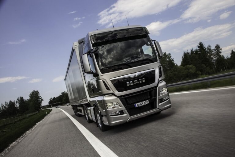 ue-acorda-industriei-camioanelor-mai-mult-timp-pentru-reducerea-emisiilor