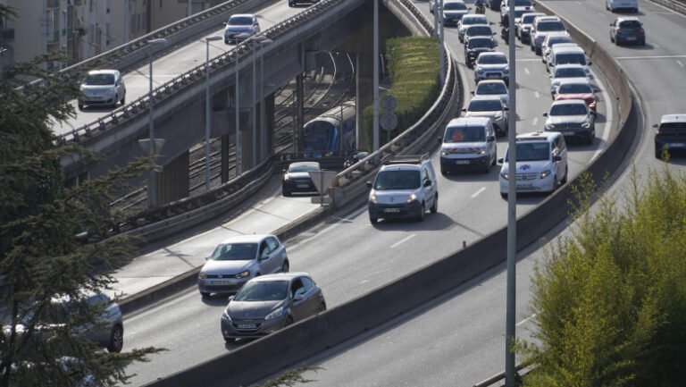 masinile-fantoma-ale-frantei.-schema-prin-care-peste-un-milion-de-vehicule-periculoase-au-ajuns-pe-sosele