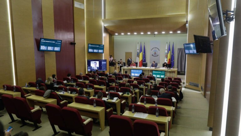 consiliul-general-al-capitalei-l-a-imputernicit-pe-ciprian-ciucu-sa-declanseze-un-audit-extern-la-stb-si-termoenergetica