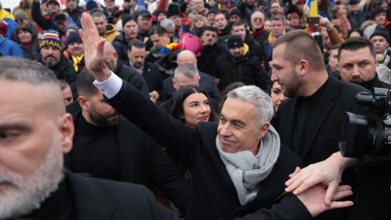 cum-a-raspuns-calin-georgescu-la-intrebarea-din-ce-bani-traieste.-misterul-surselor-de-finantare-ale-fostului-candidat-la-presedintie