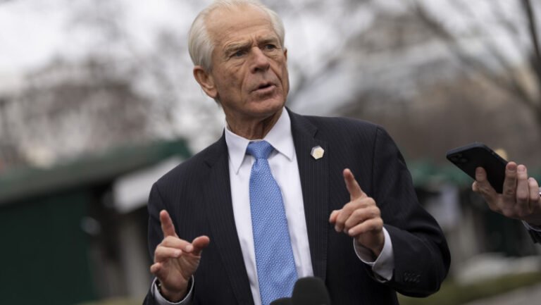 consilier-al-lui-trump:-„amenintarea-iranului-a-umflat-preturile-petrolului-timp-de-zeci-de-ani”.-ce-arata-un-raport-al-casei-albe