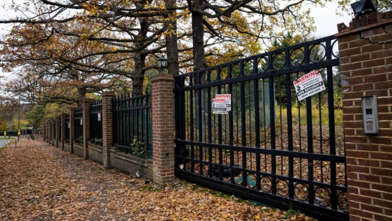 ali-ansari,-„omul-cu-bani”-al-lui-mojtaba-khamenei,-a-primit-permisiunea-sa-construiasca-zeci-de-apartamente-de-lux-in-nordul-londrei