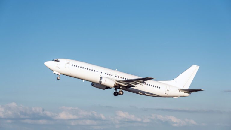 companiile-aeriene-europene-cer-amanarea-regulilor-ue-privind-combustibilul-verde-pentru-avioane