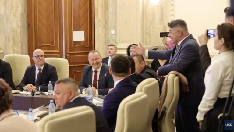 scandal-la-dezbaterea-bugetului-mapn-un-ales-al-opozitiei-a-dat-buzna-in-sedinta:-„miruta-a-facut-armata?”.-atacuri-intre-pnl-si-psd