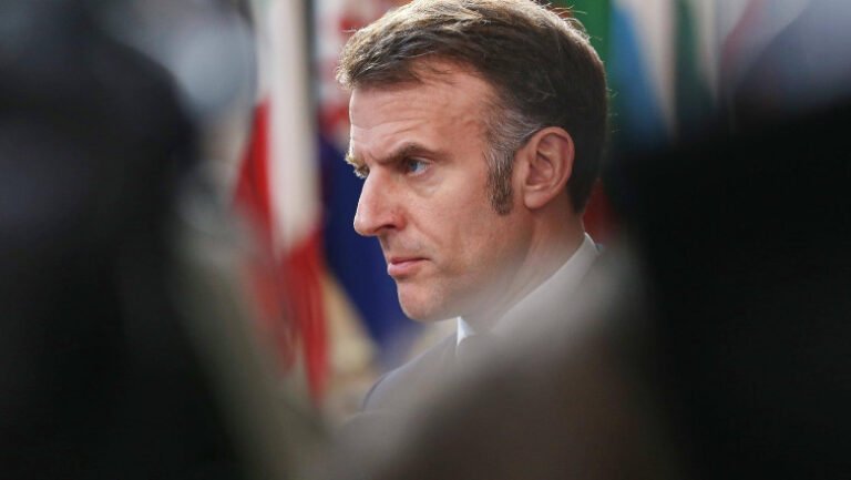 emmanuel-macron-cere-ca-ue-sa-desfasoare-„un-scut-democratic”-impotriva-amestecului-in-alegeri