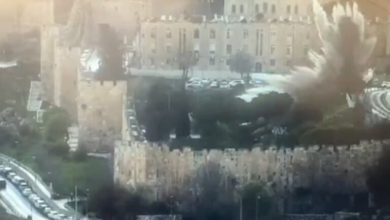 un-proiectil-a-cazut-in-orasul-vechi-din-ierusalim,-in-apropierea-locurilor-sfinte