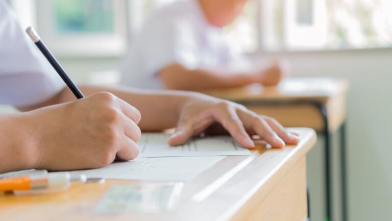 simulare-bacalaureat-2026:-modele-de-subiecte-la-logica.-structura-examenului-si-criteriile-de-evaluare