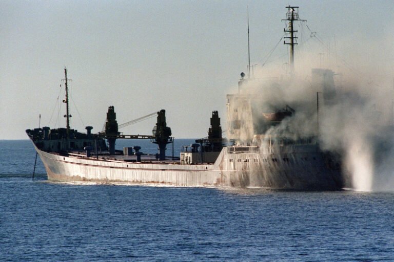 povestea-navei-romanesti-fundulea,-atacata-de-iranieni-in-stramtoarea-ormuz.-„mi-a-spus:-au-tras-in-noi!-si-a-tras-si-o-injuratura”