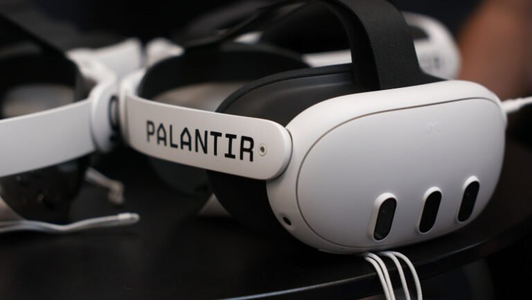 pentagonul-va-adopta-sistemul-de-inteligenta-artificiala-al-palantir-ca-sistem-militar-de-baza-al-sua-(reuters)