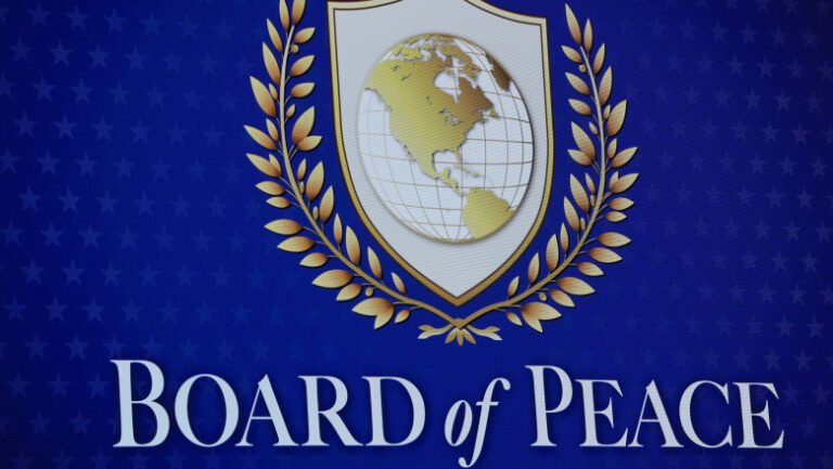 consiliul-pentru-pace-al-lui-trump-vine-cu-un-plan-pentru-gaza:-dezarmarea-hamas