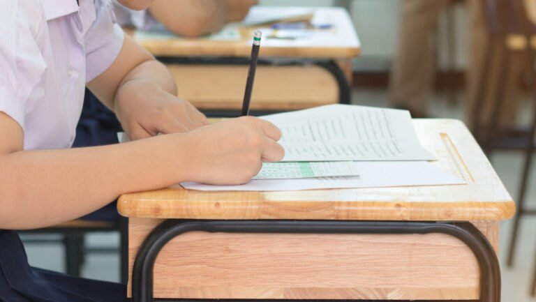 simulare-bacalaureat-2026:-modele-de-subiecte-la-istorie.-cum-arata-cerintele-si-ce-presupune-proba-scrisa