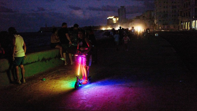 cuba,-lovita-de-o-a-doua-pana-de-curent-la-nivel-national,-intr-o-saptamana cuba,-lovita-de-o-a-doua-pana-de-curent-la-nivel-national,-intr-o-saptamana