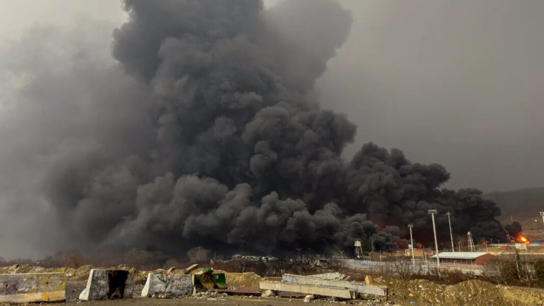 razboi-in-orientul-mijlociu,-ziua-23.-trump,-ultimatum-pentru-iran:-48-de-ore-pentru-redeschiderea-stramtorii-ormuz-|-explozii-in-centrul-israelului-|-150-de-raniti,-dupa-atacul-cu-rachete-iraniene-asupra-dimonei