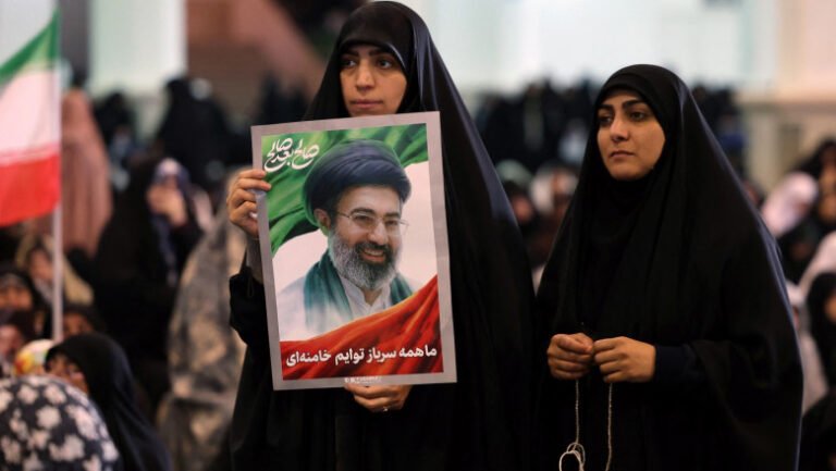 misterul-mojtaba-khamenei:-cia-si-mossadul-cauta-dovezi-ca-liderul-suprem-al-iranului-este-in-viata