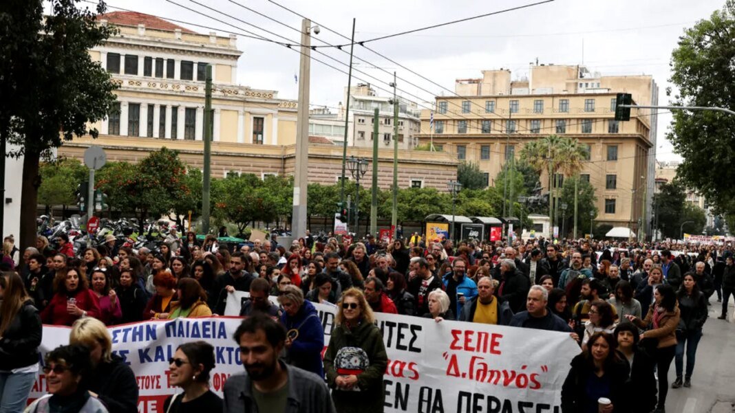 grecia:-incepe-procesul-privind-accidentul-feroviar-din-2023,-soldat-cu-57-de-morti