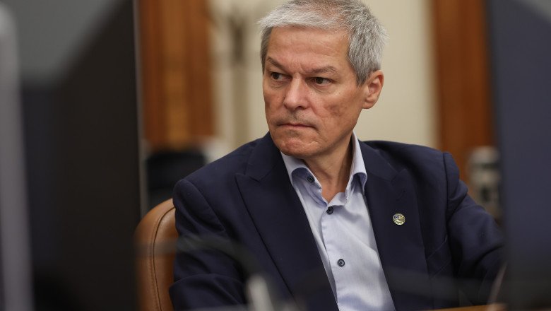 nicusor-dan-il-propune-pe-dacian-ciolos-pentru-o-functie-importanta-la-nivel-international.-reactia-fostului-comisar-european