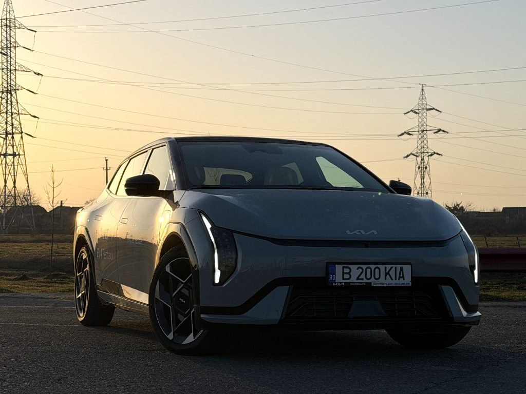 test:-kia-ev4-fastback-gt-line-–-campioana-eficientei-in-format-„aerodinamic”