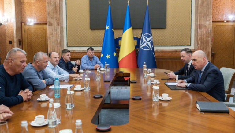 mesajul-lui-ilie-bolojan-pentru-minerii-protestatari:-„inteleg-situatia,-insa-sunt-corect-si-va-spun-adevarul”