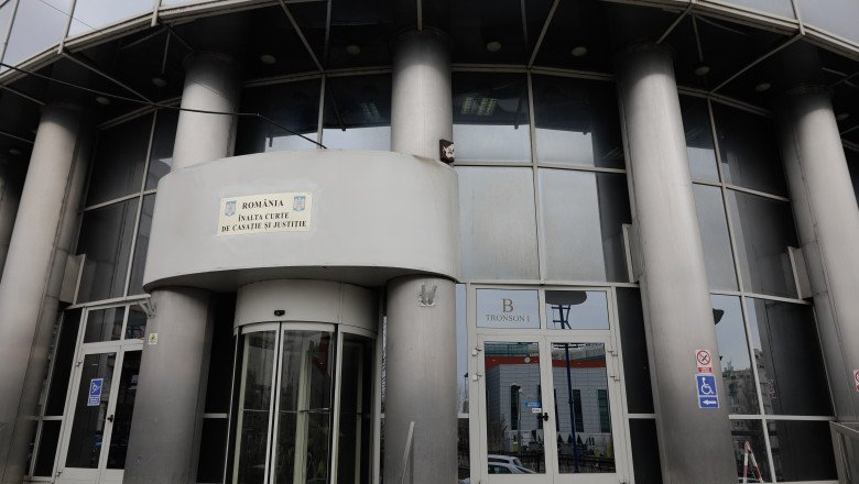 inalta-curte-a-suspendat-activitatea-comitetului-infiintat-de-ilie-bolojan-pentru-analiza-legislatiei-din-justitie inalta-curte-a-suspendat-activitatea-comitetului-infiintat-de-ilie-bolojan-pentru-analiza-legislatiei-din-justitie