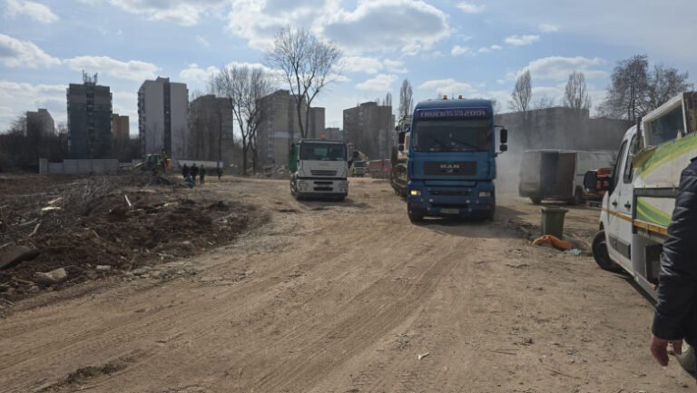 control-al-garzii-de-mediu-la-pmb,-dupa-valorile-ridicate-de-poluare-a-aerului.-materialul-antiderapant,-printre-posibile-cauze