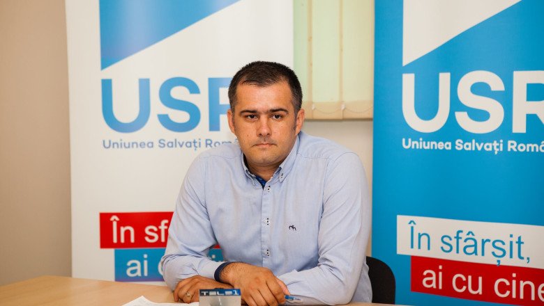 un-primar-usr-critica-guvernul:-„bolojan-ne-a-luat-banii-de-termoficare,-scoli-si-cofinantari.-ne-pune-bete-in-roate” un-primar-usr-critica-guvernul:-„bolojan-ne-a-luat-banii-de-termoficare,-scoli-si-cofinantari.-ne-pune-bete-in-roate”