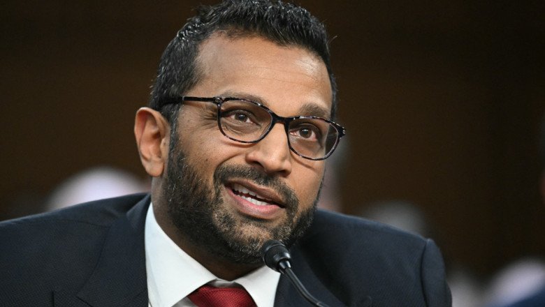 hackeri-cu-legaturi-cu-iranul-au-spart-adresa-de-e-mail-a-sefului-fbi-si-au-publicat-informatii-si-fotografii-personale-ale-acestuia hackeri-cu-legaturi-cu-iranul-au-spart-adresa-de-e-mail-a-sefului-fbi-si-au-publicat-informatii-si-fotografii-personale-ale-acestuia