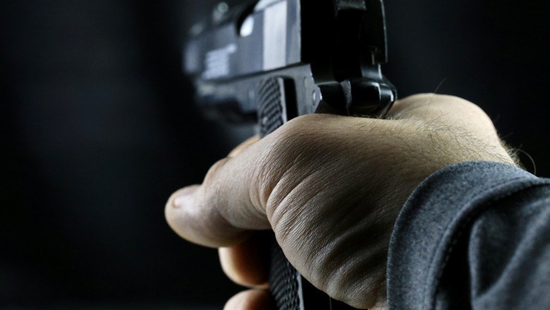 o-romanca-din-italia-a-fost-impuscata-de-barbatul-de-92-de-ani-pe-care-l-avea-in-grija