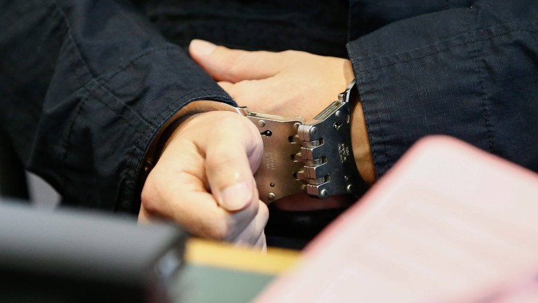 furt-de-motorina-pe-santierul-cfr-brasov–sighisoara:-sase-arestati-preventiv,-un-inculpat-in-arest-la-domiciliu furt-de-motorina-pe-santierul-cfr-brasov–sighisoara:-sase-arestati-preventiv,-un-inculpat-in-arest-la-domiciliu