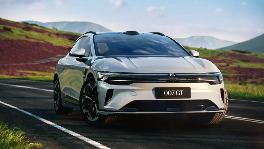 zeekr-007-gt-e-„sold-out”.-chinezii-pregatesc-un-monstru-de-784-cp-cu-arhitectura-de-900v-pentru-t2-2026