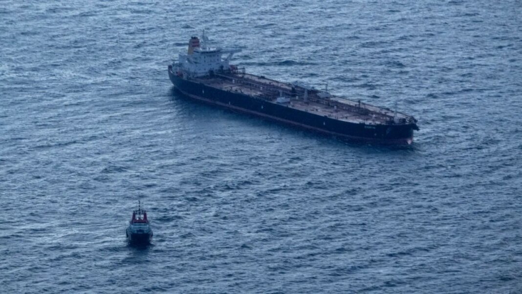 petrolul-sare-de-115-dolari,-iar-bursele-din-asia-se-prabusesc