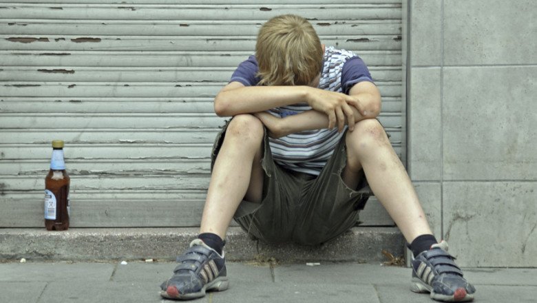 germania-nu-va-mai-permite-consumul-de-bere-si-vin-de-catre-copiii-de-14-ani,-sub-supravegherea-parintilor.-permisiunea-data-din-1952 germania-nu-va-mai-permite-consumul-de-bere-si-vin-de-catre-copiii-de-14-ani,-sub-supravegherea-parintilor.-permisiunea-data-din-1952