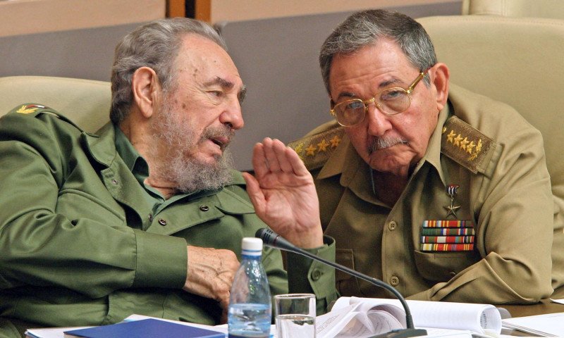 fidel-castro-raul-castro