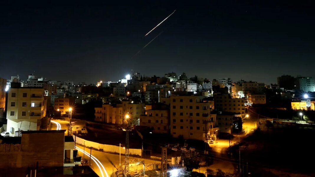 razboiul-din-orientul-mijlociu,-ziua-32-|-netanyahu:-israelul-distruge-„capacitatea-industriala”-a-iranului-/-trump-critica-statele-europene-pentru-lipsa-de-ajutor-impotriva-iranului-/-china-si-pakistanul-lanseaza-o-initiativa-in-cinci-puncte-pentru-resta