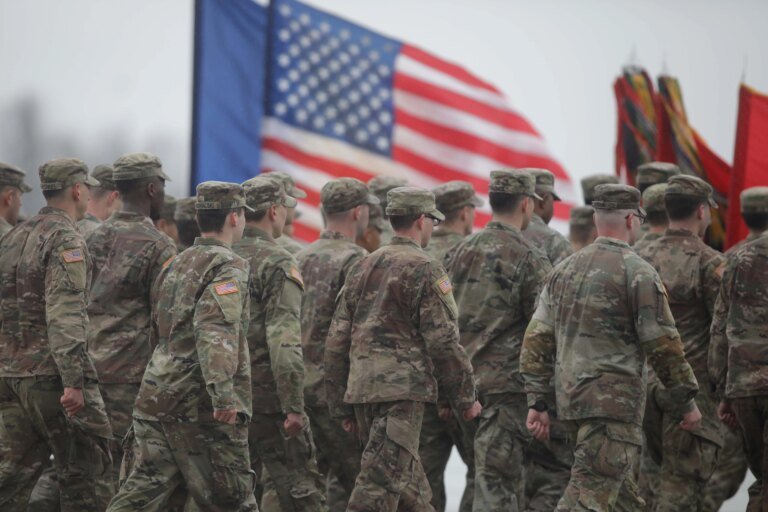 „trump-va-declara-victoria,-mai-degraba-decat-sa-se-lase-prins-intr-un-impas-militar”-–-zece-lectii-din-prima-luna-a-razboiului-din-iran