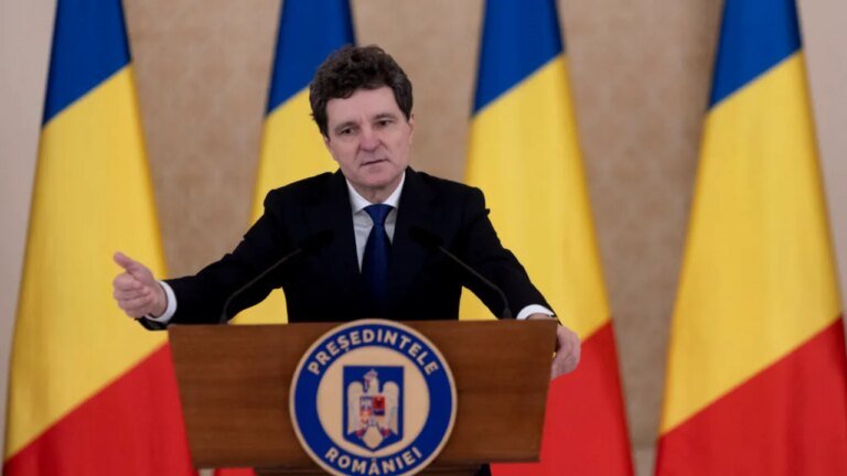 nicusor-dan-cere-autoritatilor-sa-gestioneze-mai-atent-obiectele-de-importanta-istorica-si-culturala