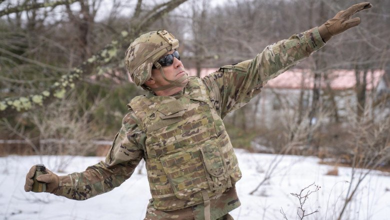 prima-grenada-noua-a-armatei-sua-de-la-razboiul-din-vietnam-incoace-foloseste-unde-de-soc-pentru-a-ucide prima-grenada-noua-a-armatei-sua-de-la-razboiul-din-vietnam-incoace-foloseste-unde-de-soc-pentru-a-ucide