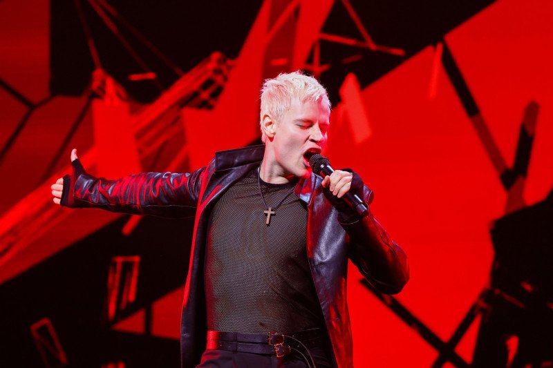 starul-pop-preferat-al-kremlinului-„nu-este-suficient-de-rus”:-care-e-problema-cu-iaroslav-dronov,-cunoscut-sub-numele-„shaman” starul-pop-preferat-al-kremlinului-„nu-este-suficient-de-rus”:-care-e-problema-cu-iaroslav-dronov,-cunoscut-sub-numele-„shaman”