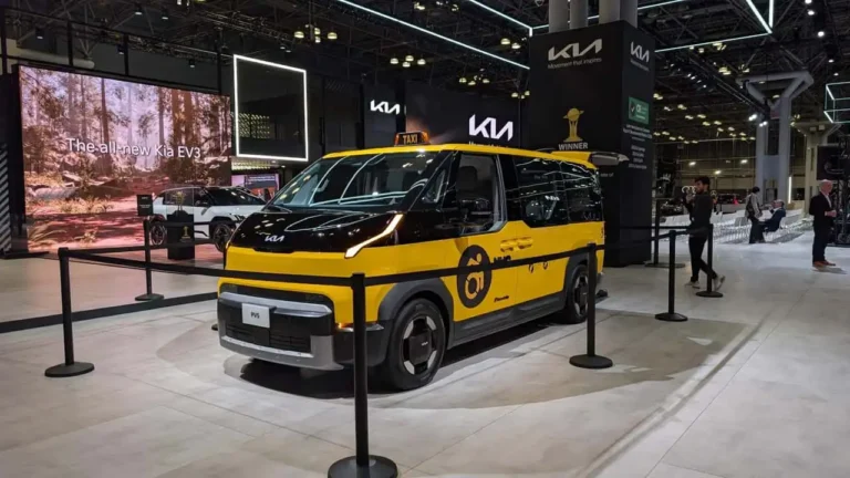 viitorul-taxi-din-new-york-ar-putea-fi-electric-si-coreean.-kia-pv5-vrea-sa-cucereasca-„marele-mar”
