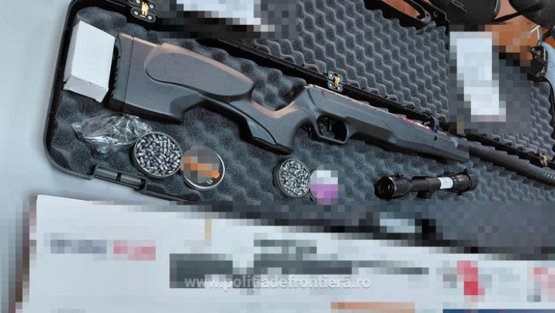 o-arma-si-200-de-cartuse,-gasite-intr-un-colet,-pe-aeroportul-din-cluj:-pachetul-era-trimis-din-cehia-catre-o-persoana-din-romania o-arma-si-200-de-cartuse,-gasite-intr-un-colet,-pe-aeroportul-din-cluj:-pachetul-era-trimis-din-cehia-catre-o-persoana-din-romania