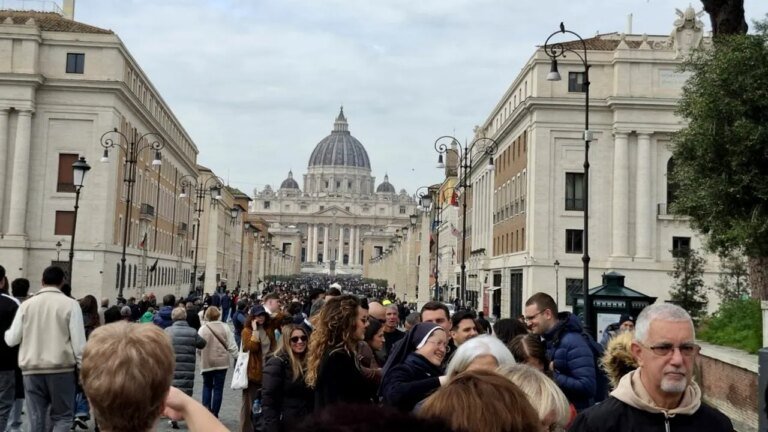 primul-paste-fara-papa-francisc,-primele-sarbatori-pascale-cu-papa-leon