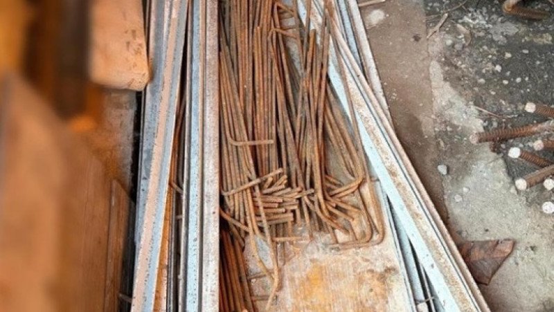 furt-pe-santierul-caii-ferate-cluj-–-oradea.-ce-au-descoperit-politistii-in-timpul-perchezitiilor-la-cazarile-muncitorilor furt-pe-santierul-caii-ferate-cluj-–-oradea.-ce-au-descoperit-politistii-in-timpul-perchezitiilor-la-cazarile-muncitorilor