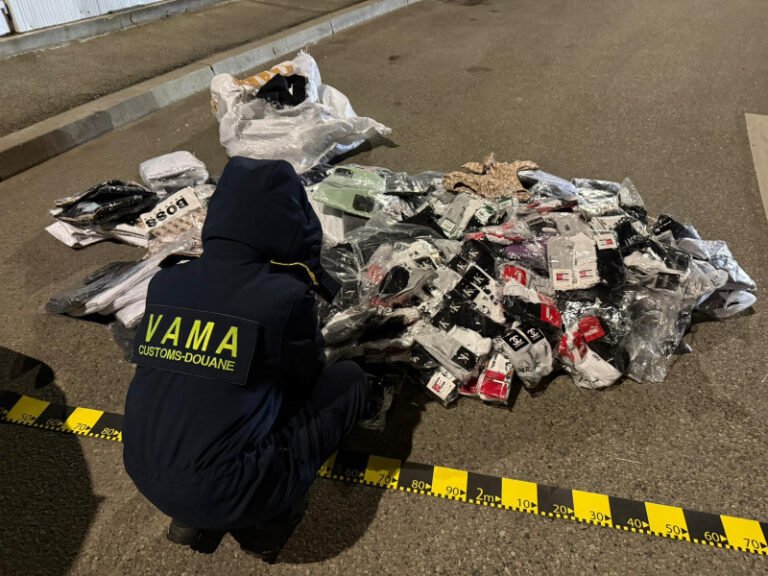 marfa-contrafacuta-de-peste-3-milioane-de-lei,-descoperita-intr-un-camion-inmatriculat-in-romania.-transportul-venea-din-turcia