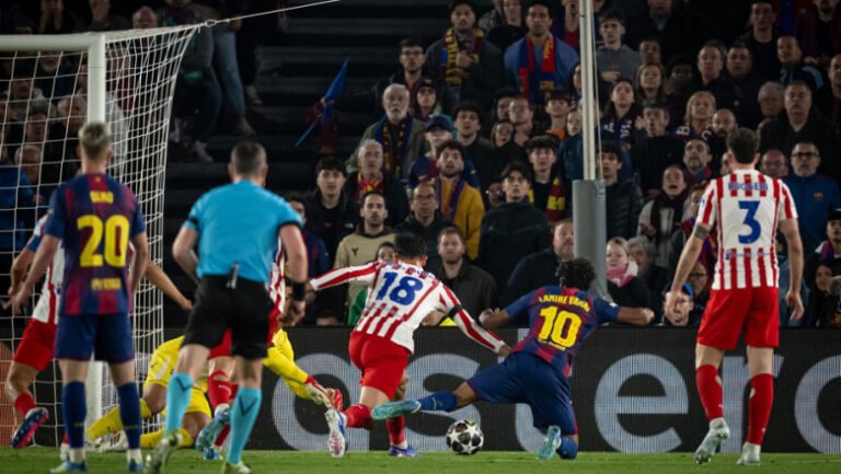 fc-barcelona-anunta-ca-a-depus-plangere-la-uefa-impotriva-brigazii-conduse-de-istvan-kovacs