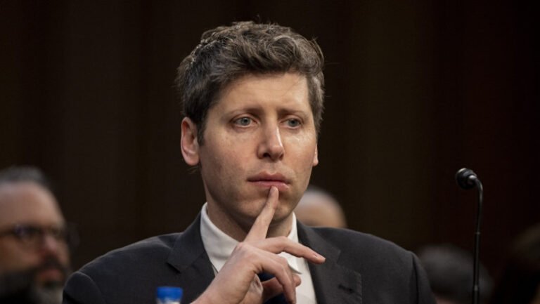 atac-cu-cocktail-molotov-la-locuita-lui-sam-altman,-ceo-ul-openai.-un-suspect-a-fost-arestat