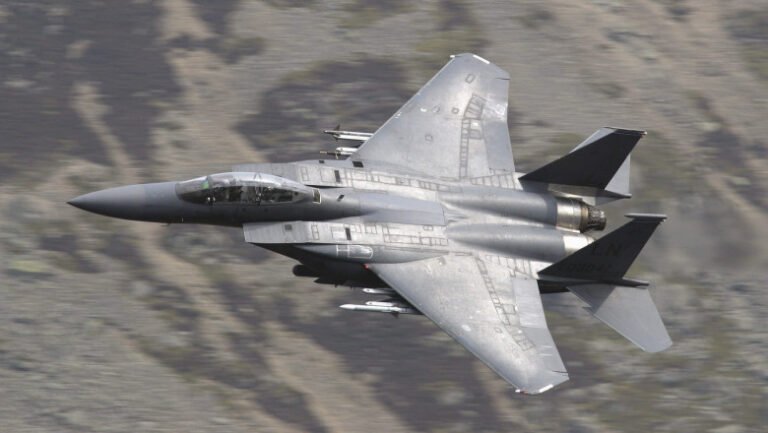 „ghost-murmur”:-cat-de-real-este-instrumentul-cia-care-a-urmarit-bataile-inimii-aviatorului-american-disparut-in-iran