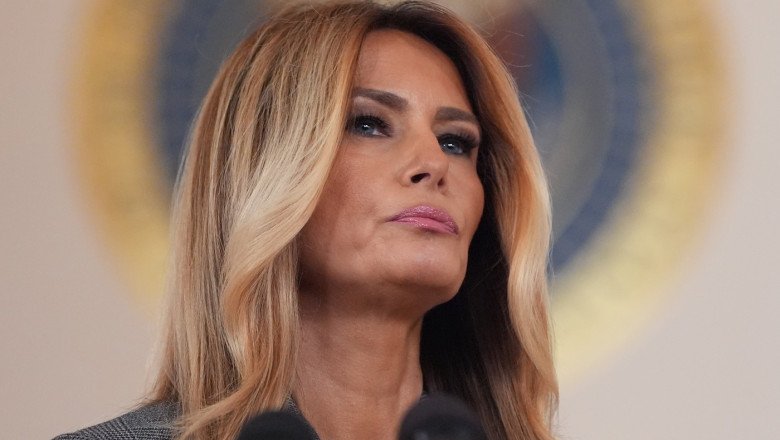 supravietuitorii-abuzurilor-lui-epstein-o-acuza-pe-melania-trump-ca-„transfera-responsabilitatea”-asupra-victimelor